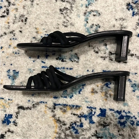 Frame Denim Le Tonga Leather Mules in Noir - Picture 4 of 8